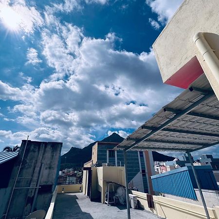 Dss Home Stay Just 500 Meter Girivalam Road Тіруваннамалай Екстер'єр фото