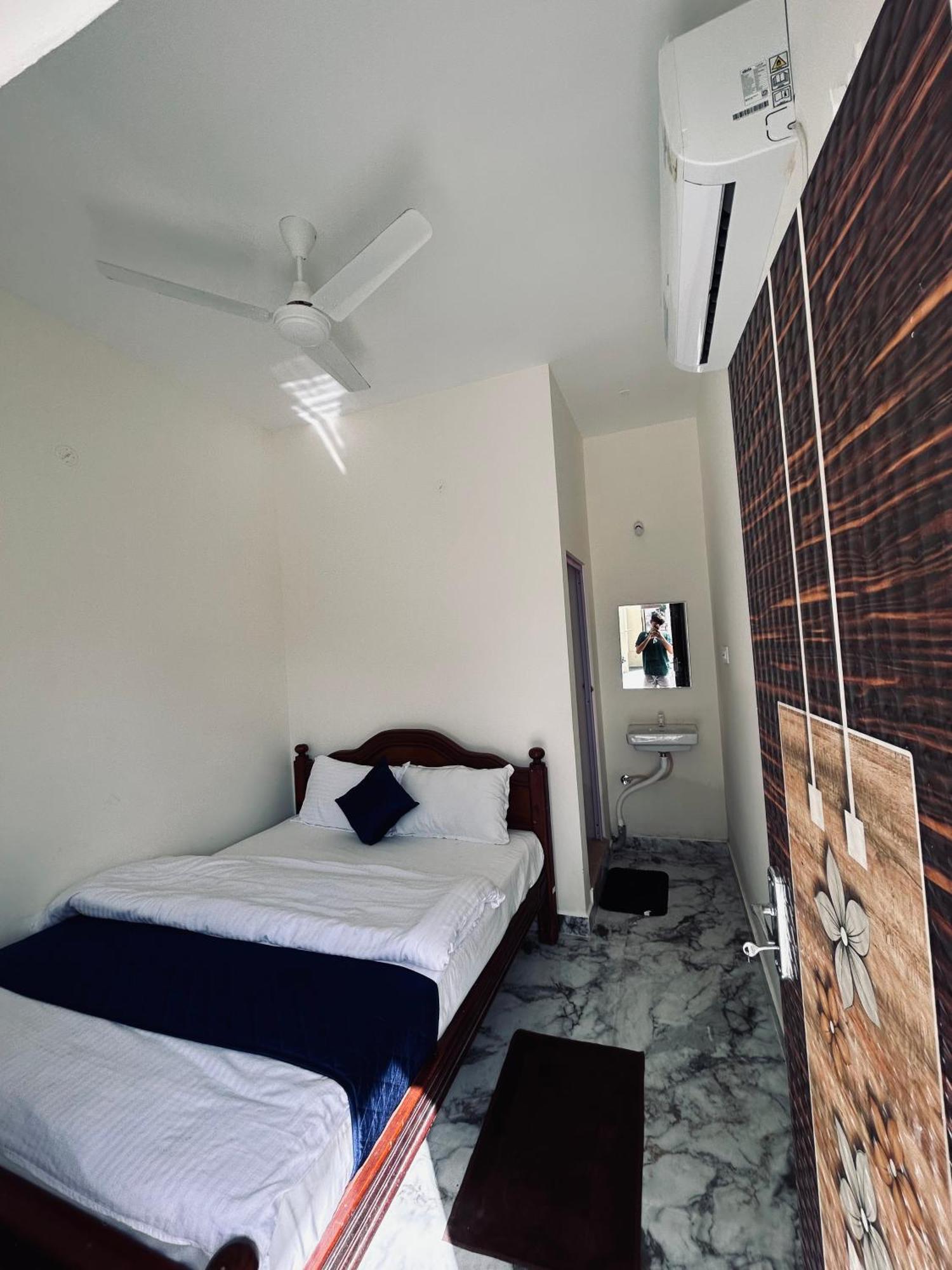 Dss Home Stay Just 500 Meter Girivalam Road Тіруваннамалай Екстер'єр фото